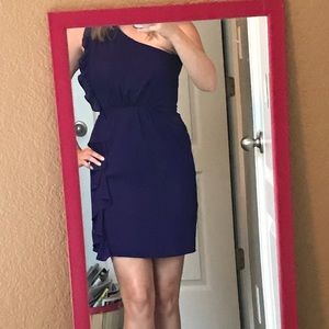 One shoulder dress